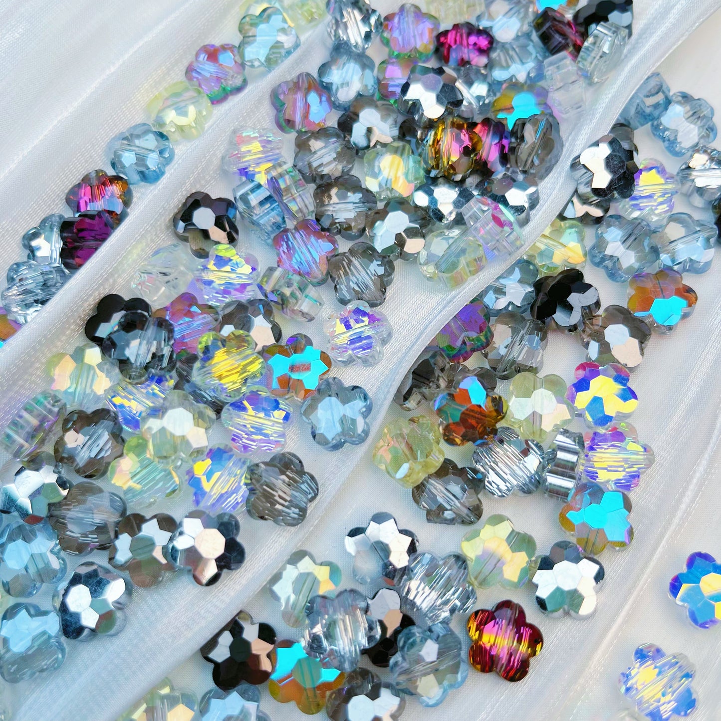 Floral faceted glass beads