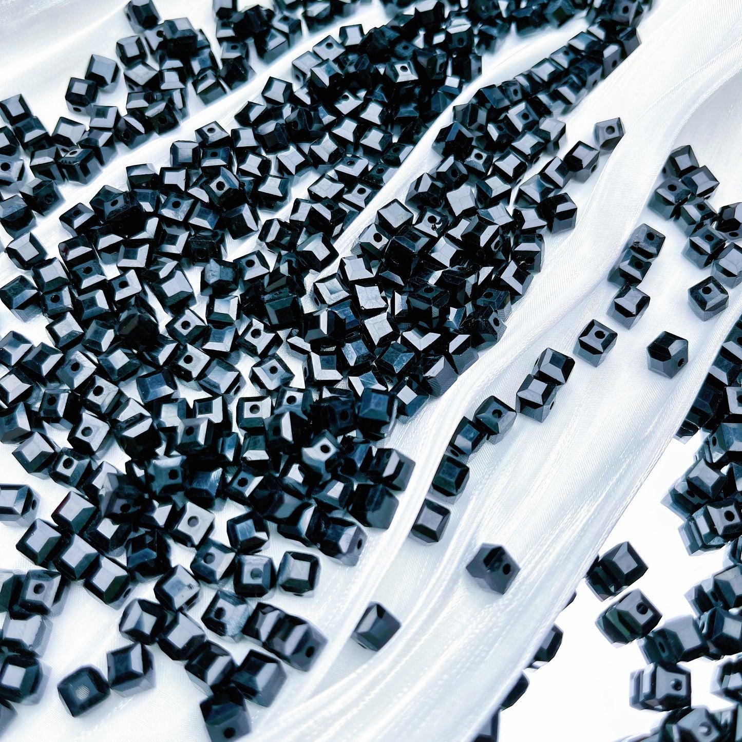 Black Faceted Cube Beads 6*6mm